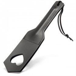 Black Label Heart Cutted Paddle Leather paletta per sculacciare e giochi s/m in pelle