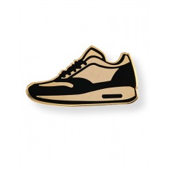 Master of the House Pin Sneaker spilla identificativa
