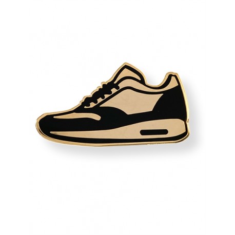 Master of the House Pin Sneaker spilla identificativa